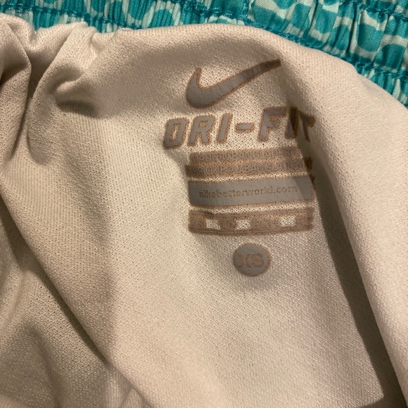 Nike shorts - Picture 2 of 2